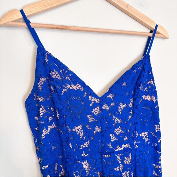 Lulus Lace Midi Dress - Picture 3 of 7